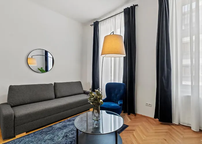 Balcony Apartment, 4 Min To U3 Zipperer Strasse Apartamento