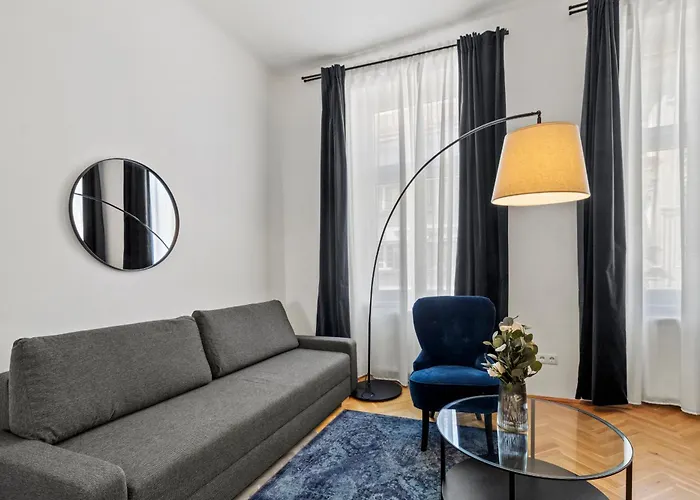 Balcony Apartment, 4 Min To U3 Zipperer Strasse Viena