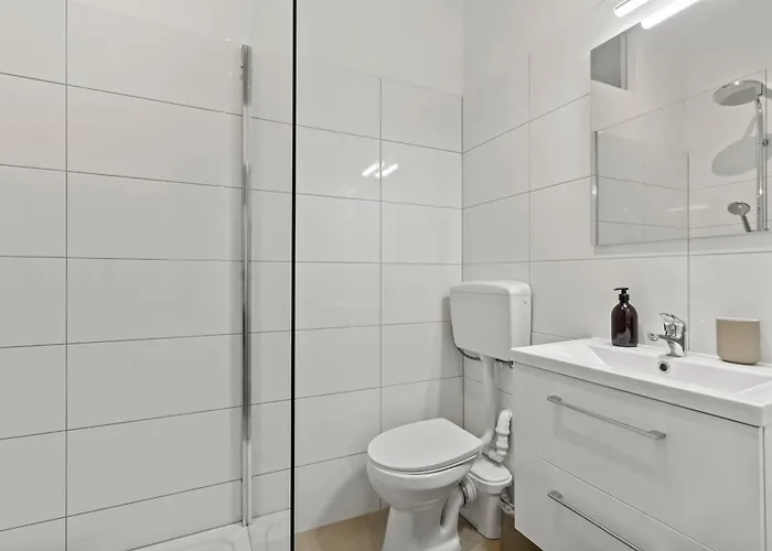 Apartamento Balcony Apartment, 4 Min To U3 Zipperer Strasse Viena