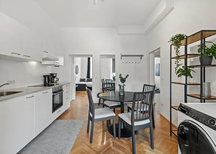 Balcony Apartment, 4 Min To U3 Zipperer Strasse * Viena