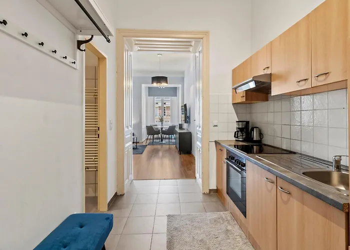 Balcony Apartment, 4 Min To U3 Zipperer Strasse *