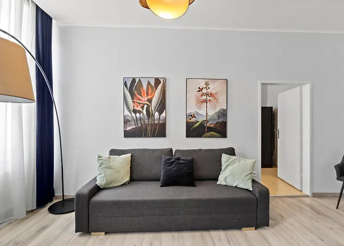 Balcony Apartment, 4 Min To U3 Zipperer Strasse