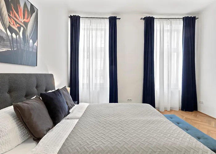 Balcony Apartment, 4 Min To U3 Zipperer Strasse Apartamento *