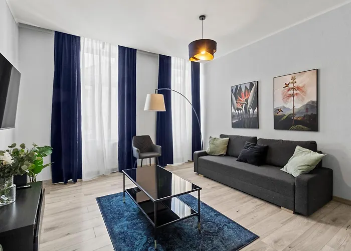 Balcony Apartment, 4 Min To U3 Zipperer Strasse Apartamento