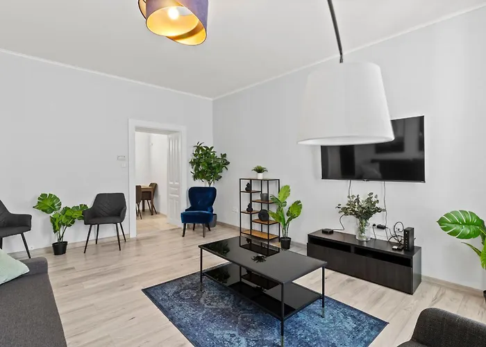 Balcony Apartment, 4 Min To U3 Zipperer Strasse Apartamento *