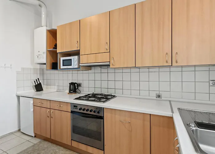 Balcony Apartment, 4 Min To U3 Zipperer Strasse Viena